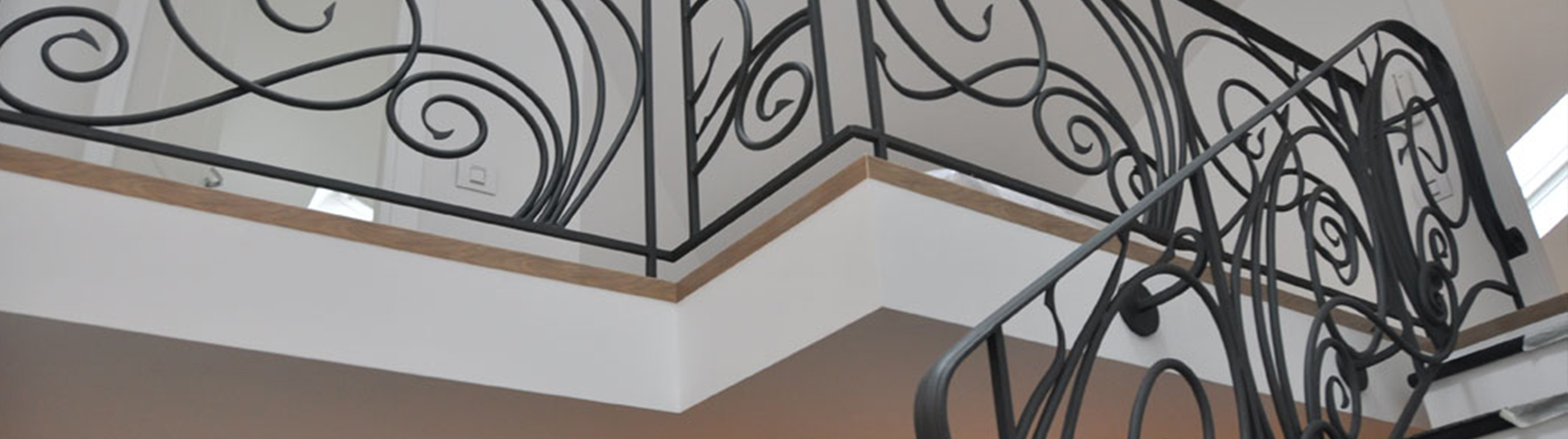 Banner sus Calin Musat profil 3